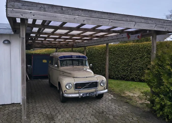 Konukevi Cozy With Terrace Aalborg
